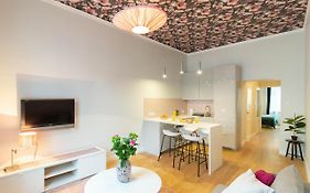 Glamorous And Brand New 2 Bedroom